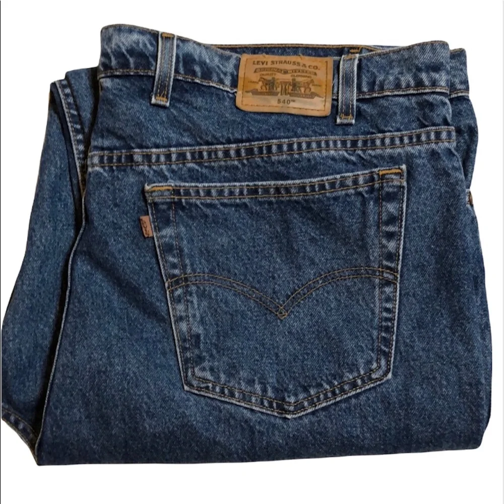 Vintage Levi’s 540 Relaxed Brown Tab Size W46 L34